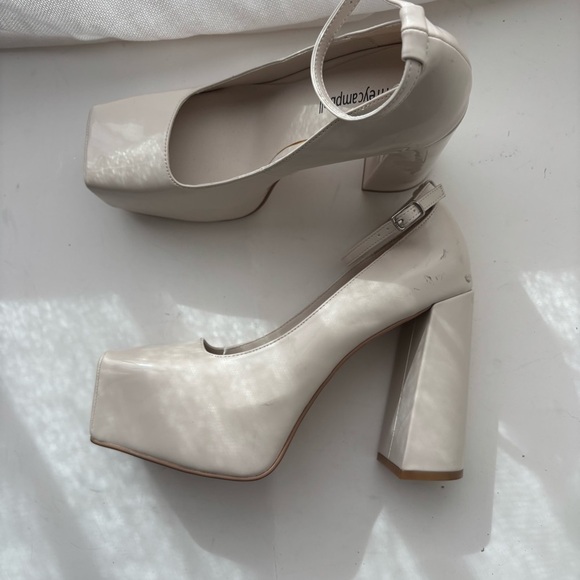 Jeffrey Campbell Leila white  Platform‎ Heels Sz 7 - Picture 4 of 9